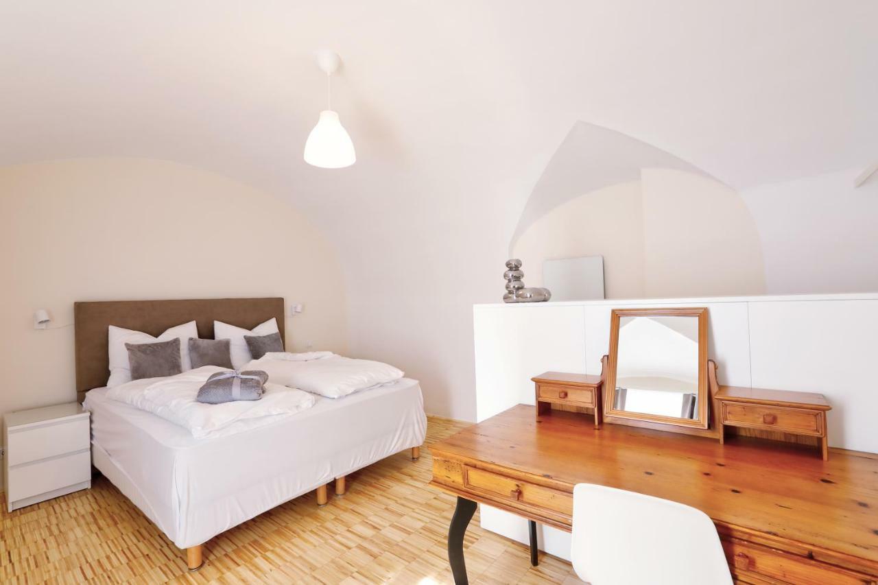 Stylische Cityapartments Benedikt Klagenfurt am Woerthersee Kültér fotó